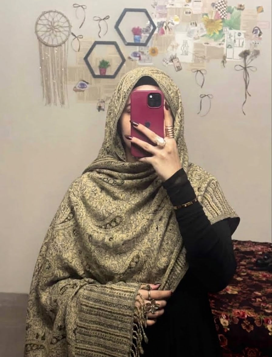 Zarqah Beige Pashmina